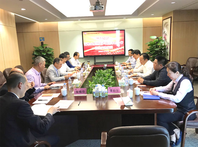 深物业老总_老总办公室图片